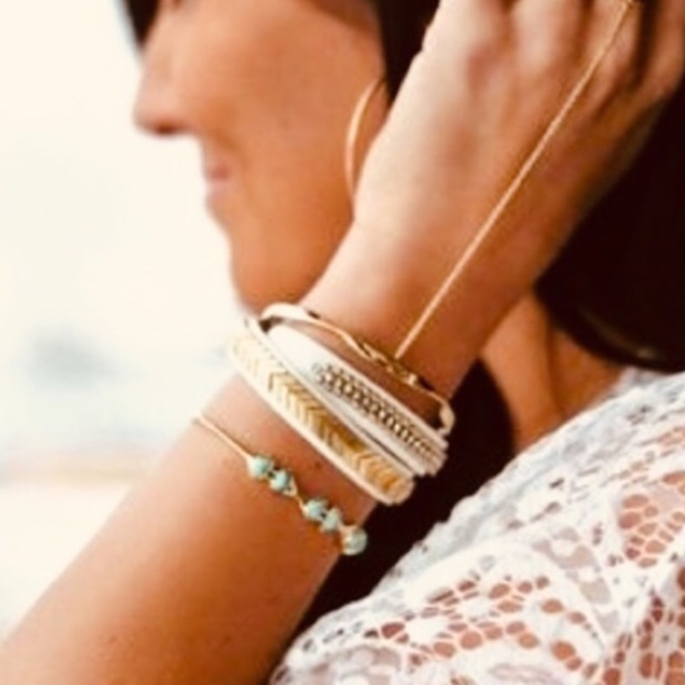 Stella & Dot | Dainty Gold Bridge Bracelet - Picture 2 of 10